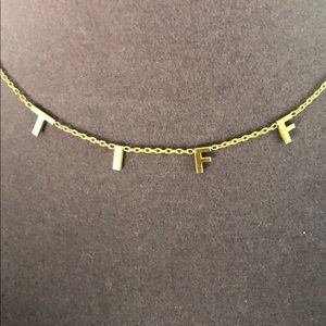 TIFF name necklace, gold